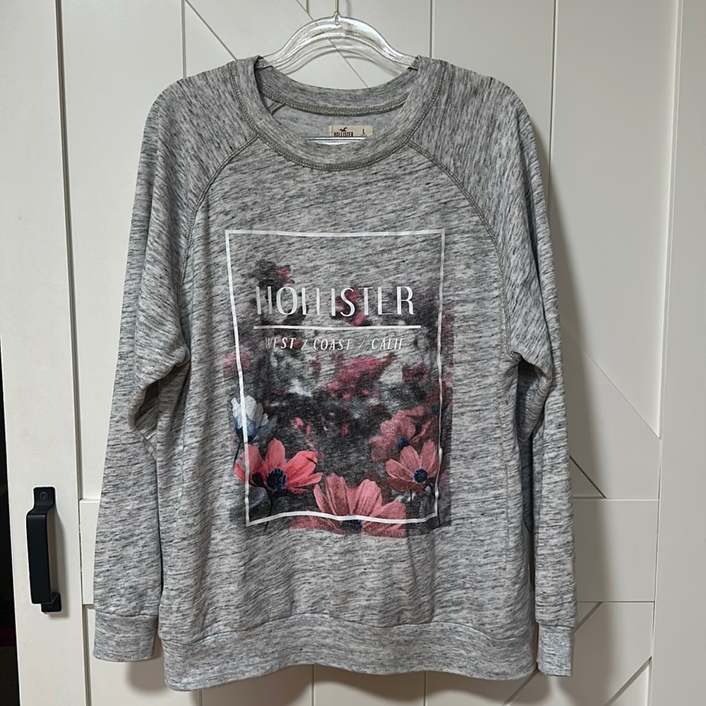 Hollister sweatshirt